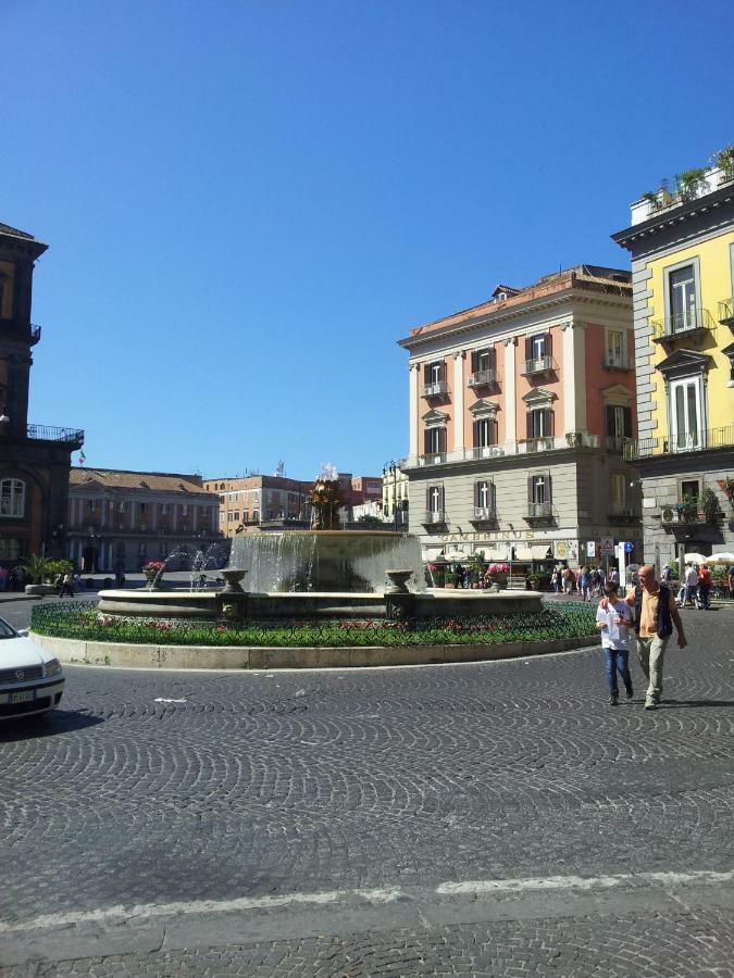 Apartment Edoardo Al Plebiscito Naples